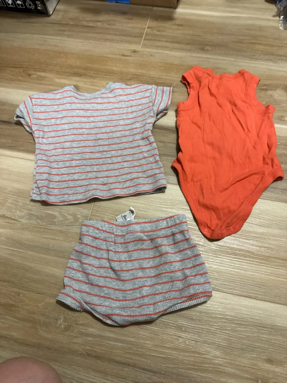 Carter’s 3 piece grey and coral outfit